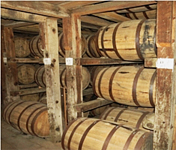 kentucky_bourbon-barrels